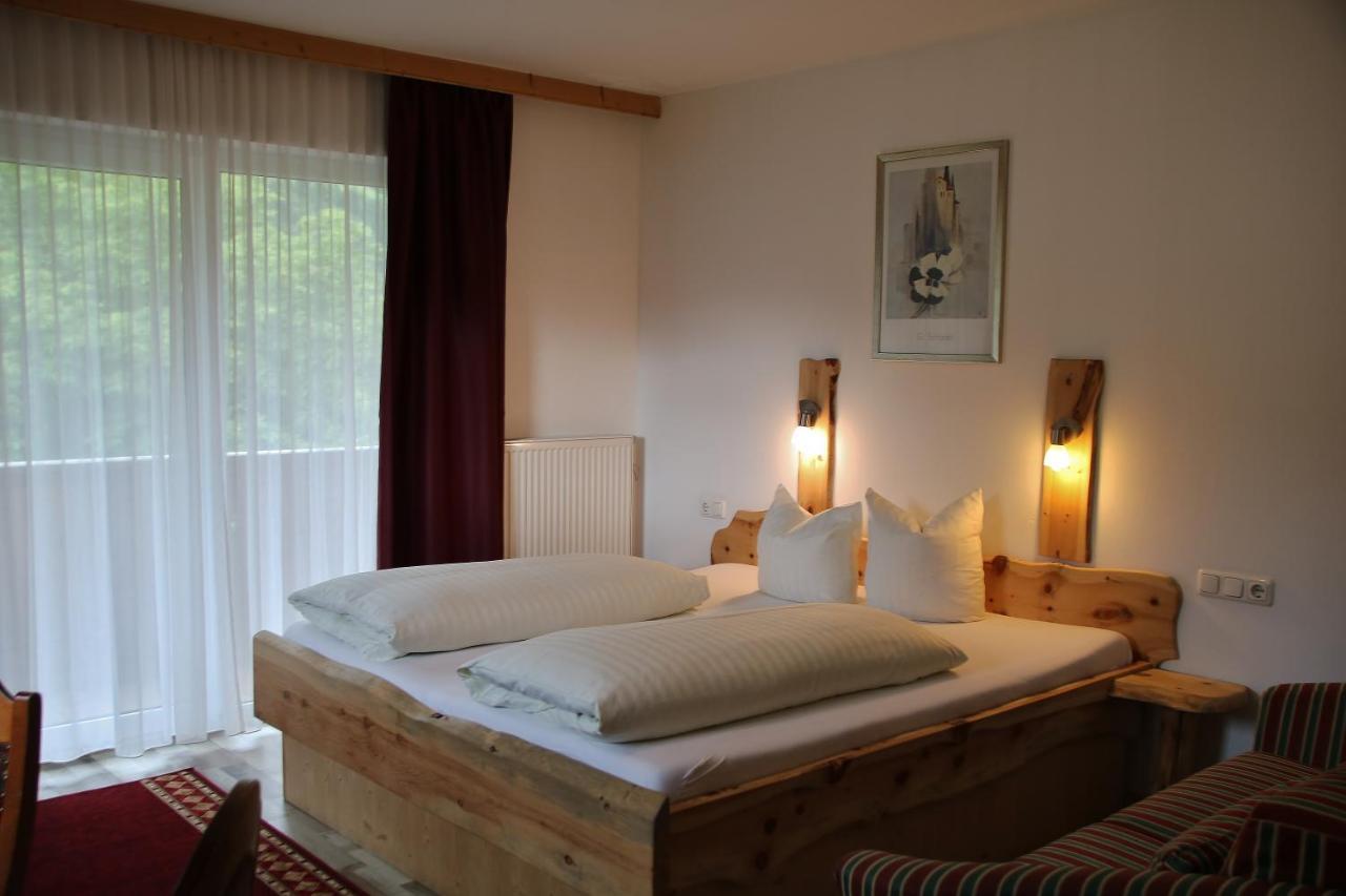 Gasthof Zum Loewen Aschau Im Zillertal Esterno foto