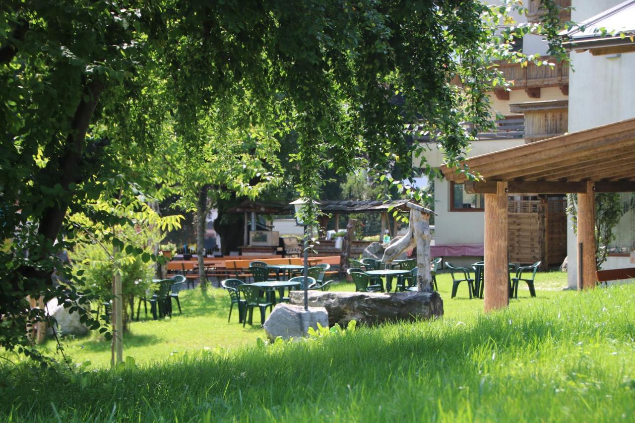 Gasthof Zum Loewen Aschau Im Zillertal Esterno foto
