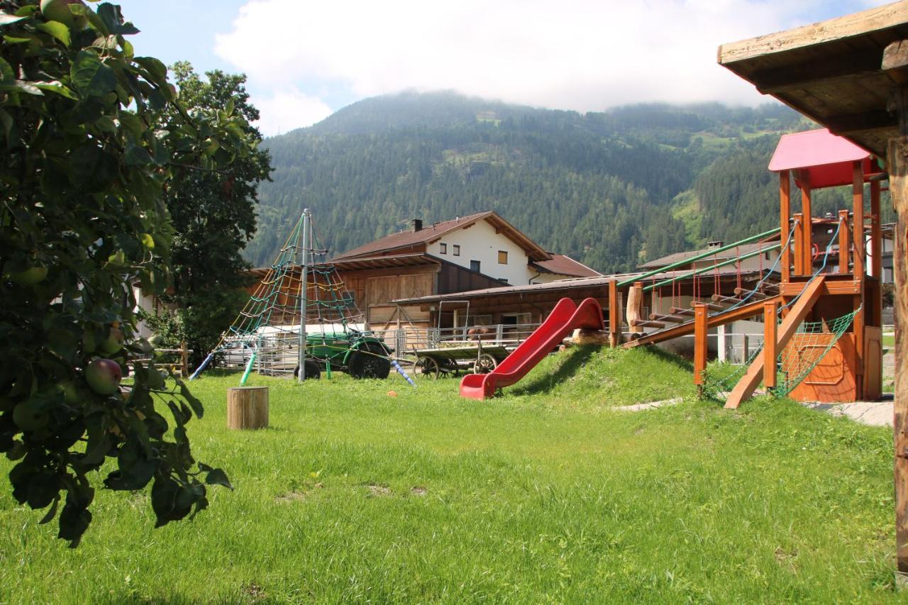 Gasthof Zum Loewen Aschau Im Zillertal Esterno foto