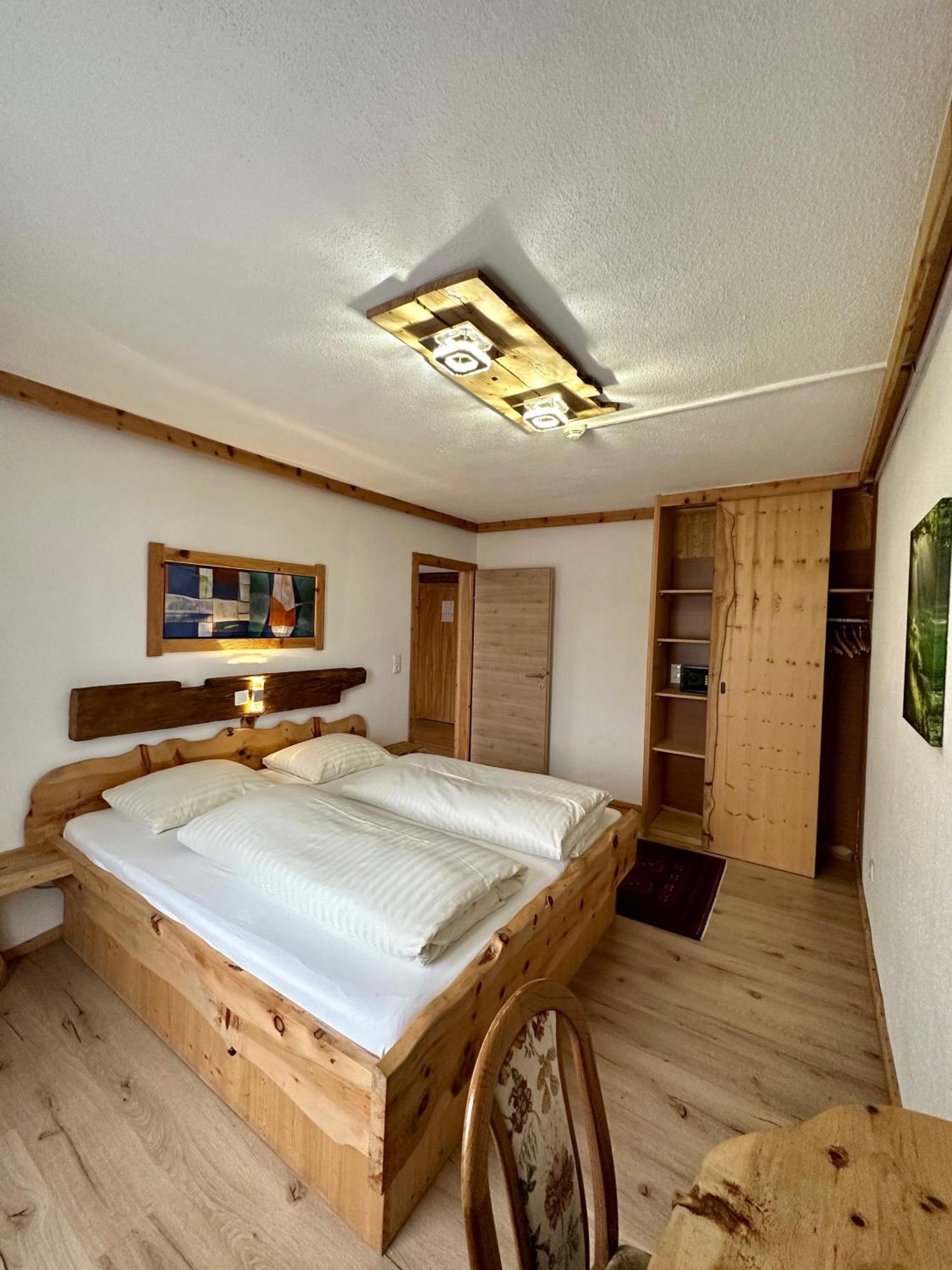 Gasthof Zum Loewen Aschau Im Zillertal Esterno foto